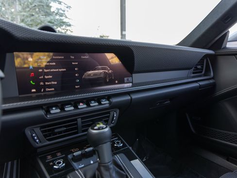 Certified 2026 Porsche 911 GT3 image 38