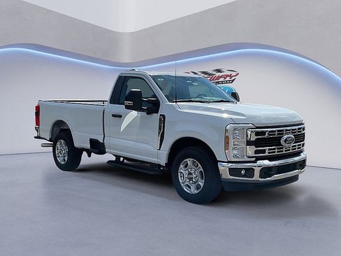 New 2026 Ford F250 XLT w/ 360-Degree Camera Package image 7