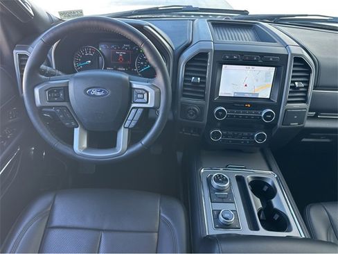 Certified 2021 Ford Expedition XLT image 12