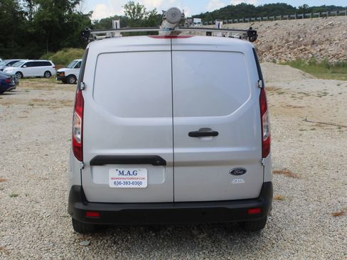 Used 2021 Ford Transit Connect XLT image 4