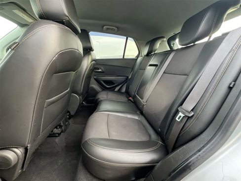 Used 2017 Chevrolet Trax LT w/ LT Convenience Package image 20