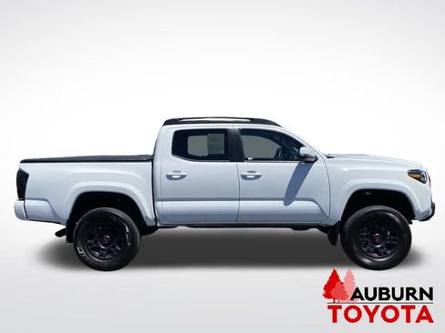 Used 2023 Toyota Tacoma TRD Sport AWD/4WD image 8