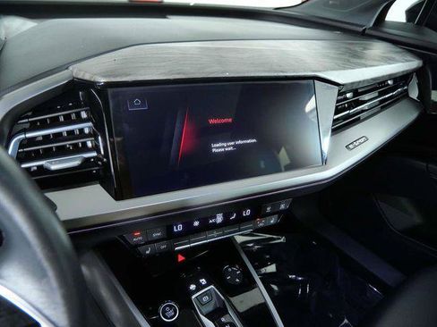 Certified 2023 Audi Q4 e-tron Prestige AWD/4WD image 21