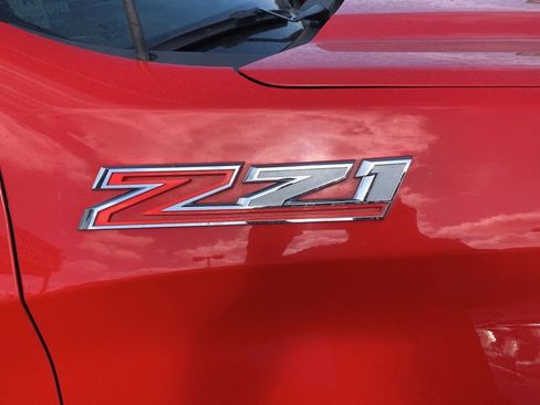 Used 2021 Chevrolet Silverado 1500 LT Trail Boss w/ Convenience Package II AWD/4WD image 7