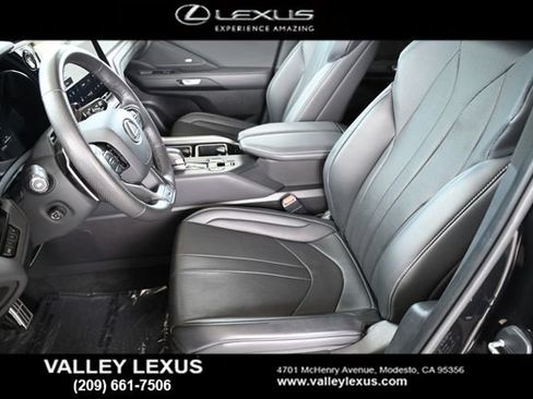 Used 2025 Lexus TX 500h AWD w/ Technology Package image 14