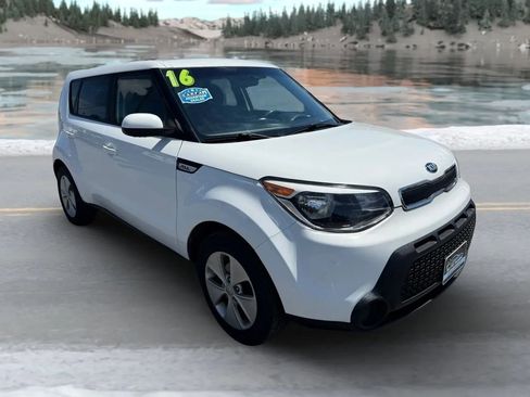 Used 2016 Kia Soul EV image 1