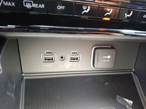 New 2025 Jeep Grand Cherokee L Altitude image 21