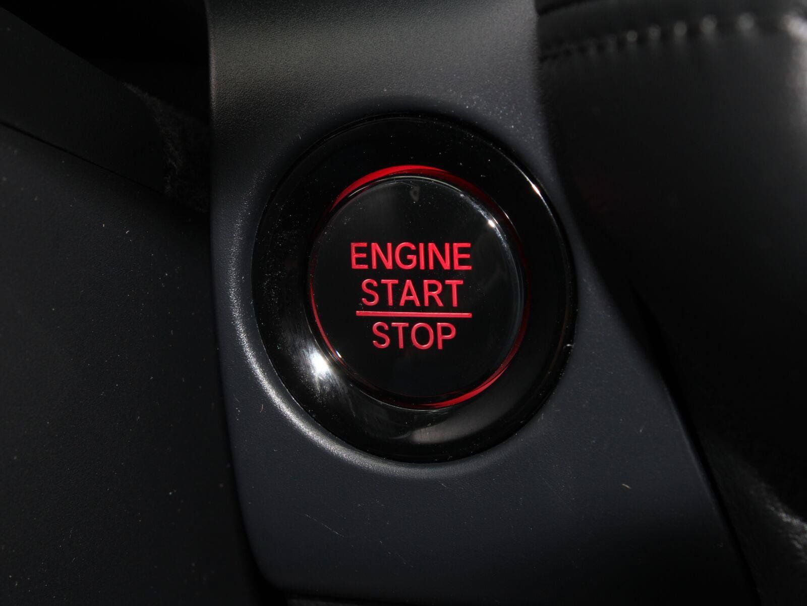 Certified 2025 Honda HR-V LX image 14