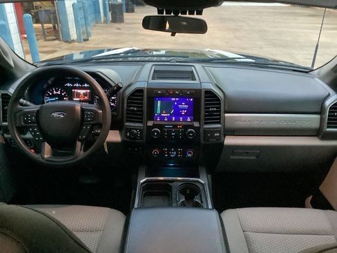 Used 2021 Ford F250 XLT w/ XLT Premium Package image 37