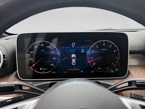 Used 2025 Mercedes-Benz C 300 4MATIC Sedan image 20