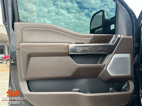 Used 2023 Ford F350 King Ranch w/ Chrome Package image 18