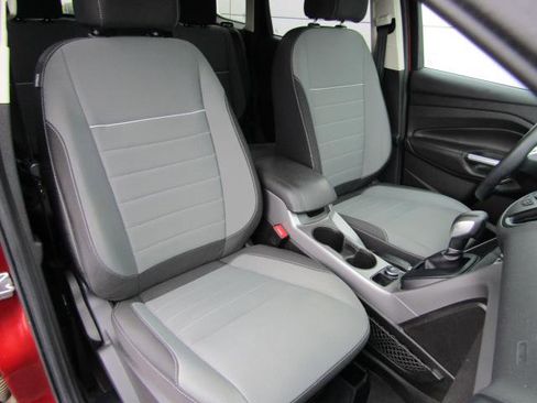 Used 2015 Ford Escape SE FWD image 8