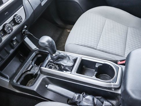 Certified 2020 Toyota Tacoma SR5 RWD image 22