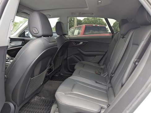 Used 2023 Audi Q8 Premium Plus w/ Premium Plus Package AWD/4WD image 18