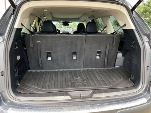 Used 2023 Subaru Ascent Touring AWD/4WD image 28