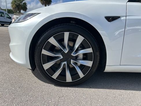 Used 2024 Tesla Model 3 Standard Range image 48