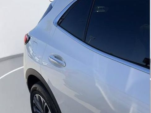 Used 2025 Buick Envision Preferred AWD/4WD image 3
