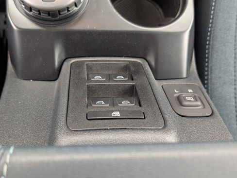 New 2025 Ford Bronco Heritage Edition image 18