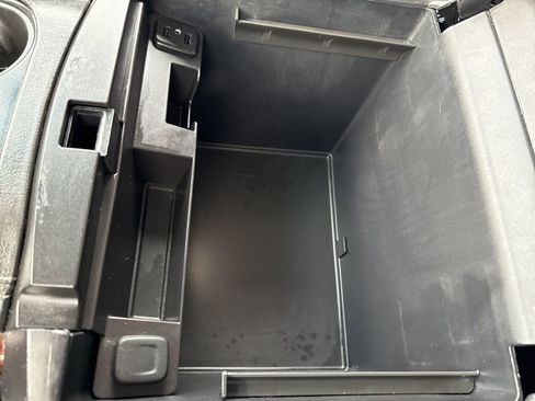 Used 2020 GMC Yukon XL SLT image 40