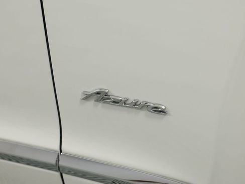 New 2026 Bentley Flying Spur Plug-In Hybrid image 16