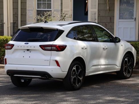 Certified 2023 Ford Escape ST-Line Select w/ Tech Pack #2 AWD/4WD image 5