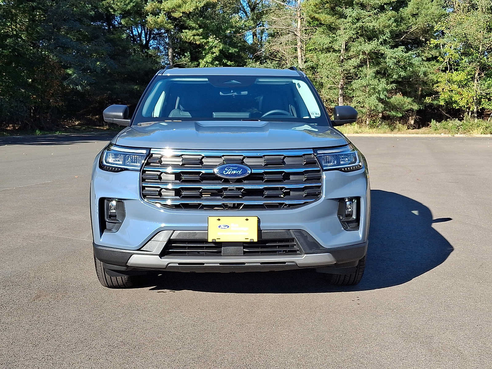Certified 2025 Ford Explorer Active w/ Active Comfort Package AWD/4WD image 2