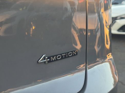 Used 2023 Volkswagen Atlas Cross Sport SEL Premium R-Line image 15