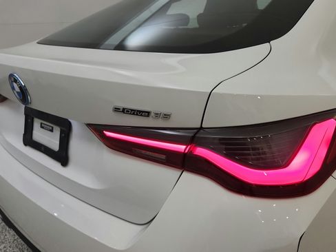 Used 2023 BMW i4 eDrive35 RWD image 28