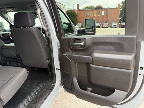 Used 2024 Chevrolet Silverado 2500 W/T AWD/4WD image 16