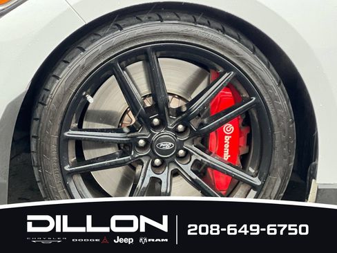 Used 2020 Ford Mustang Shelby GT500 w/ Technology Package RWD image 26