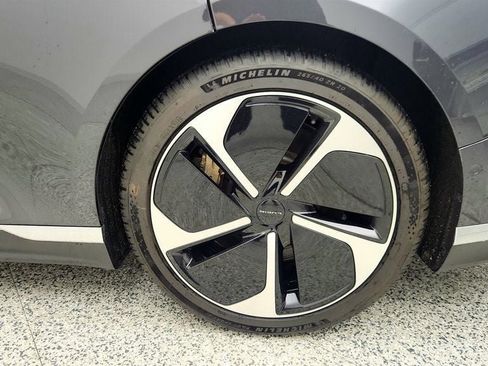 Used 2023 Lucid Air Pure image 9