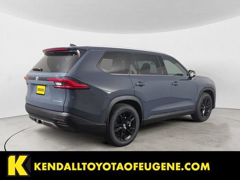 Certified 2024 Toyota Grand Highlander AWD image 5