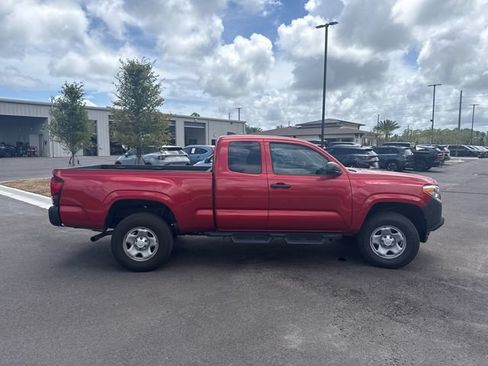 Used 2022 Toyota Tacoma SR RWD image 17