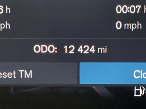 Used 2025 Volvo XC90 B6 Plus image 23