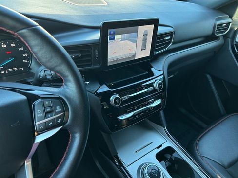 Used 2023 Ford Explorer ST-Line image 20