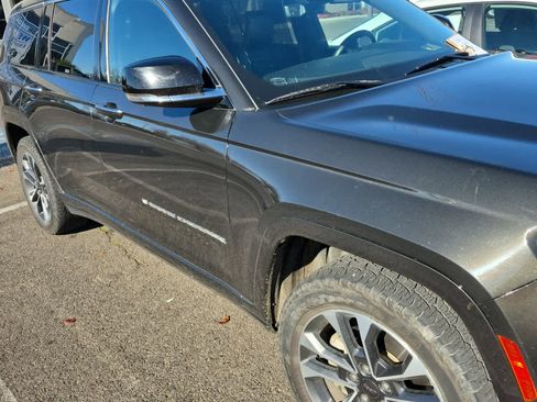 Used 2022 Jeep Grand Cherokee L Overland w/ Advanced Protech Group III image 2