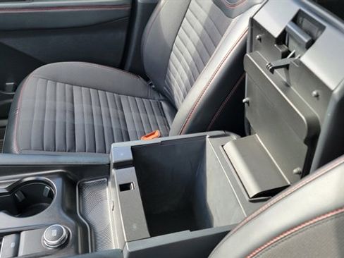 Used 2025 Ford Explorer ST-Line image 39