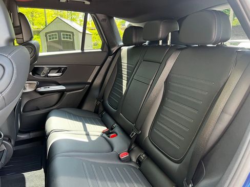 Used 2025 Mercedes-Benz GLC 350e 4MATIC image 14