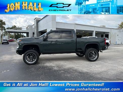Used 2025 Chevrolet Silverado 2500 LTZ w/ Trail Boss Package AWD/4WD image 4