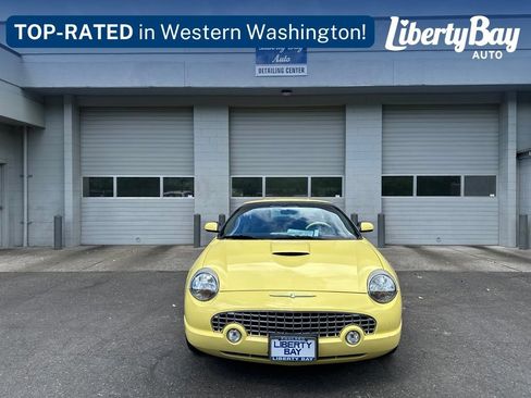 Used 2002 Ford Thunderbird RWD image 2