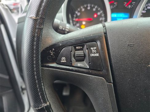 Used 2017 Chevrolet Equinox LS image 21