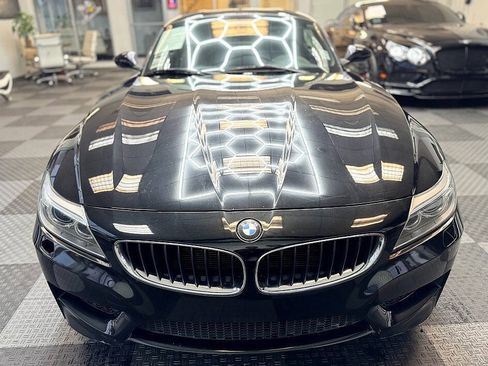 Used 2015 BMW Z4 sDrive28i RWD image 3