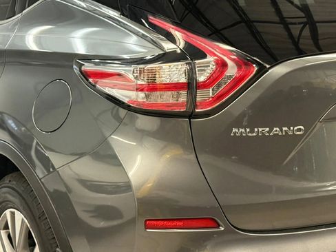 Used 2016 Nissan Murano SV FWD image 12