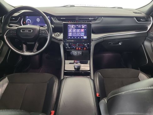 Used 2022 Jeep Grand Cherokee L Laredo AWD/4WD image 26