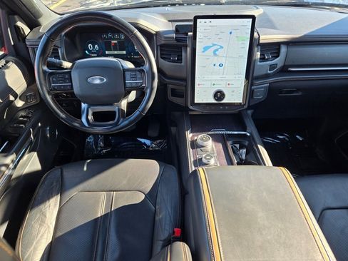 Used 2023 Ford Expedition Platinum image 20