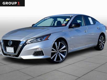 Used 2020 Nissan Altima 2.5 SR w/ Premium Package