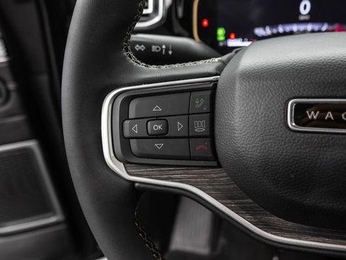 Used 2023 Jeep Wagoneer Series III w/ Convenience Group I image 31