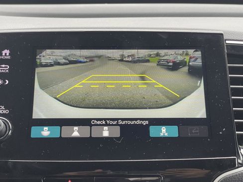 Used 2023 Honda Passport EX-L image 10