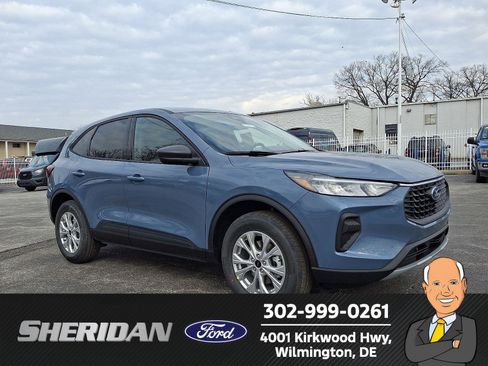 New 2026 Ford Escape Active w/ Cold Weather Package AWD/4WD image 1