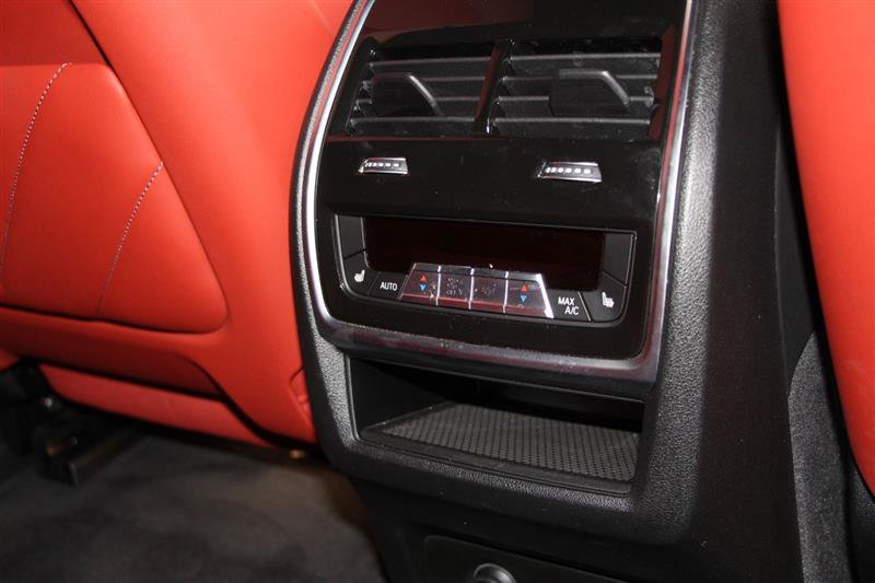 Used 2025 BMW XM AWD/4WD image 20